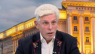 От КТ „Подкрепа” не сме съгласни с формулата за МРЗ, тъй като ощетява хората, каза Атанас Кацарчев