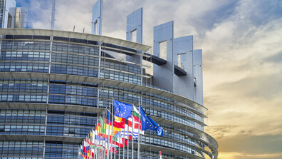 Европарламентът поиска отлагане с 3 години на правилата за емисиите на метан