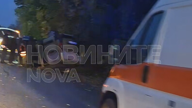 Пиян шофьор предизвика катастрофа, преобръщайки кола край Плевен (СНИМКИ)