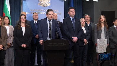 ДБ внася в парламента декларация, с която да се потвърди, че няма да изпращаме войници в Украйна