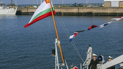 България прие от Белгия първия от новопридобитите кораби за противоминна борба