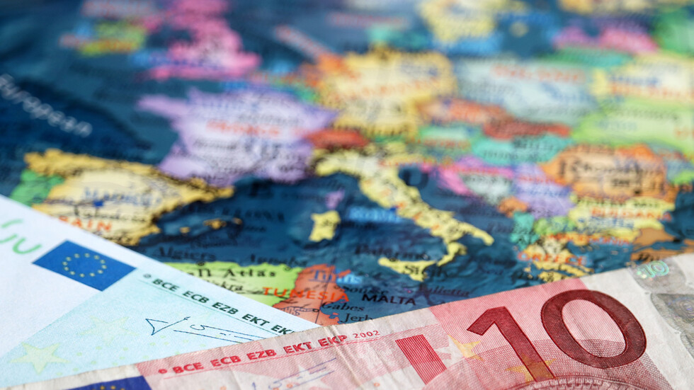 НА ПРАГА НА ЕВРОЗОНАТА: Има ли опасност за курса лев - евро? - NOVA