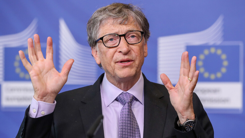 Бил Гейтс излиза от управата на Microsoft - NOVA