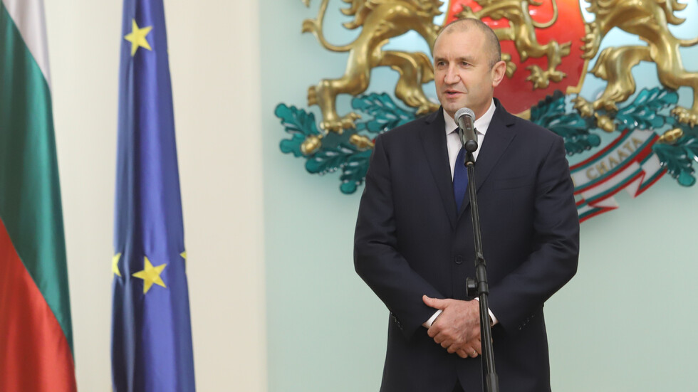 Ο Πρόεδρος Ράντεφ συνομιλεί με τον Έλληνα πρωθυπουργό – Πολιτική – Βουλγαρία – NOVA News