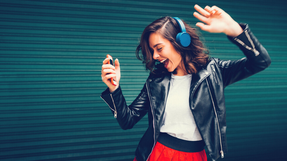 A psychologist revealed which songs make us the happiest – Curious – Entertainment – NOVA News