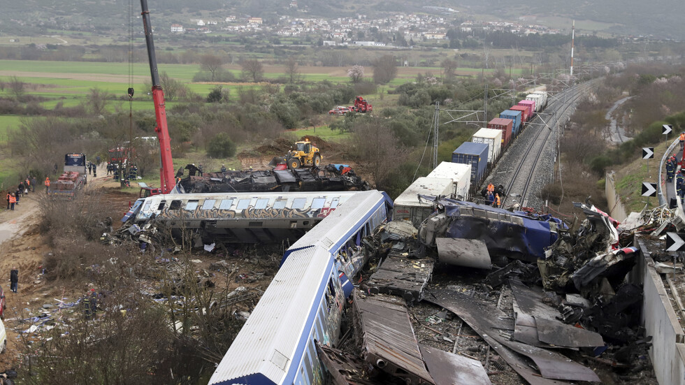 Δύο Βούλγαροι τραυματίστηκαν στο σιδηροδρομικό δυστύχημα στην Ελλάδα – Le Vieux Continent – Le Monde – NOVA News