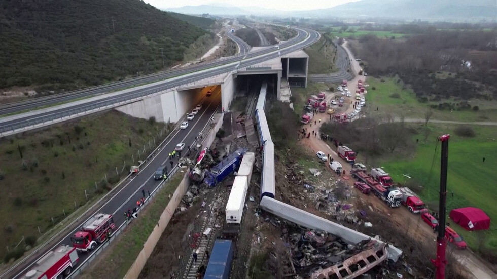 Τρεις άλλοι σιδηροδρομικοί εργαζόμενοι βρίσκονται υπό έρευνα για το σιδηροδρομικό δυστύχημα στην Ελλάδα – Le Vieux Continent – Le Monde – NOVA News