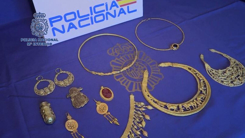 Spanish Police Seize Stolen Ancient Gold Jewelry Worth  Million in Madrid