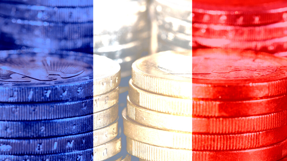 БВП на Франция се свива, инфлацията се забавя