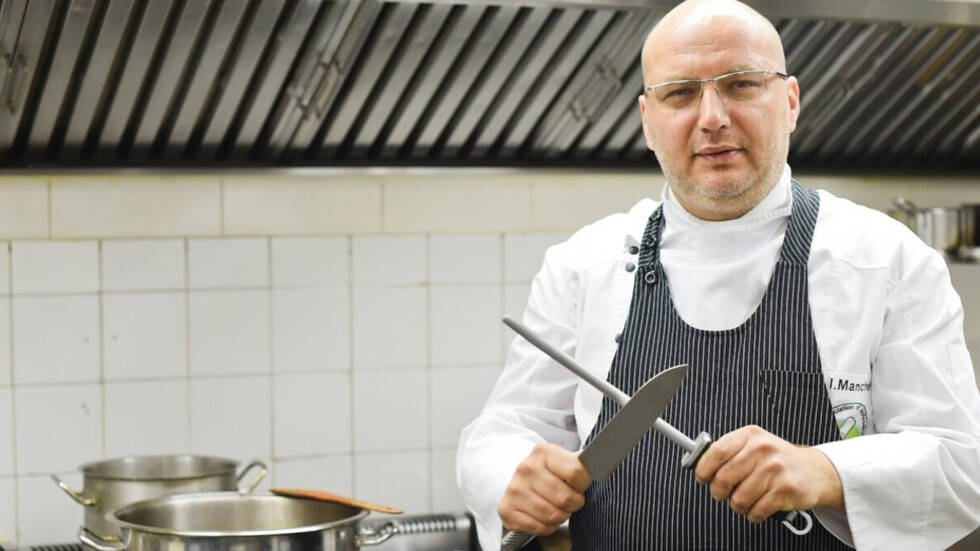 Шеф Манчев спасява "потъващ" ресторант във Варна