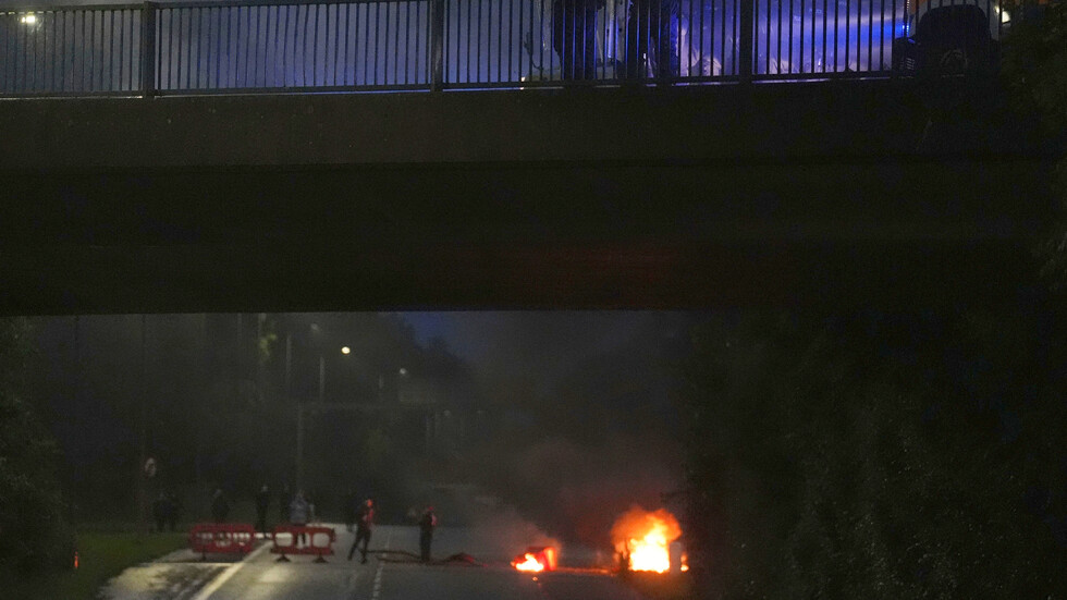 Българи бягат от Северна Ирландия заради протести и насилие срещу ...