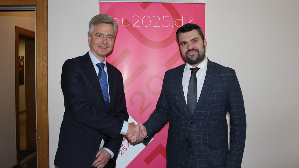 Снимка: Прессъобщение на МВнР