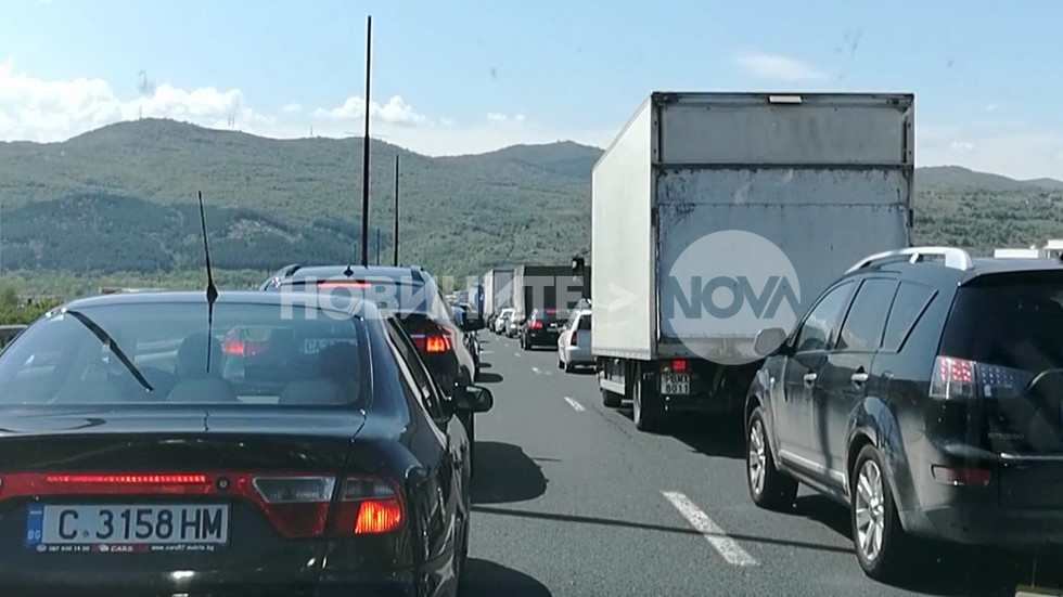 Задръстване в Благоевград (ВИДЕО)