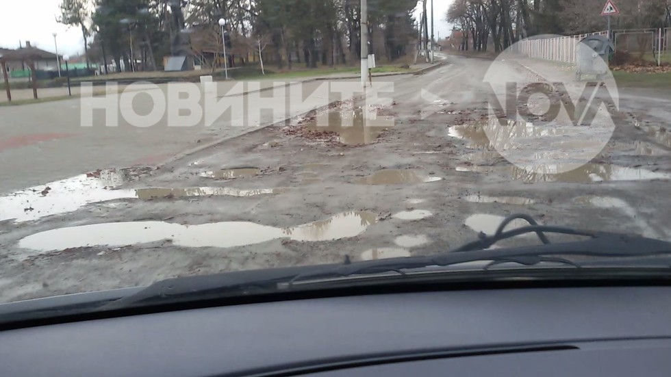 Главната улица в село Гранит