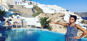 Какво прави една булка сама на меден месец?