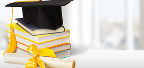 Получават ли пари студенти, за да се запишат в Аграрния университет в Пловдив?