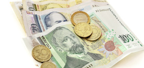 Скандална поръчка на МОН: 2 милиона за рекламни запалки и сувенири