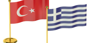 Гърция гледа молбите за убежище на осемте турски военни