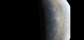 НАСА публикува кадри на полюсите на Юпитер (ВИДЕО+СНИМКИ)
