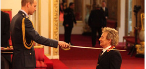 Род Стюарт вече е рицар (ВИДЕО+СНИМКИ)