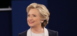 Хакери замениха страницата на Хилари Клинтън в Уикипедия с порно