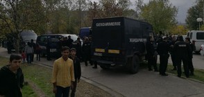 Напрежение в бежанския лагер в Харманли (ВИДЕО)