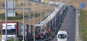 Километрични колони от камиони на пунктовете към Турция (ВИДЕО)