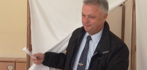 Пламен Манушев: Гласувах отново за стабилна, просперираща България (ВИДЕО+СНИМКИ)