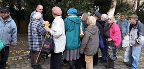 Най-младият банков обирджия в света раздава супа на бедни в София