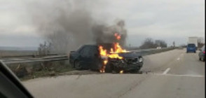"Моята новина": Кола се запали на АМ "Хемус" (ВИДЕО)
