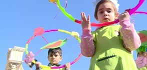 Сирийски деца протестират срещу войната в Алепо (ВИДЕО)