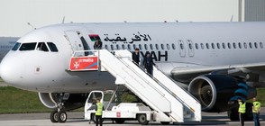 Пътниците от отвлечения самолет се завърнаха в Триполи (ВИДЕО)