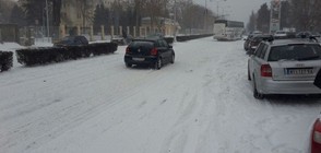 Двуметрови преспи затвориха магистралата за Ниш (СНИМКИ)
