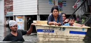 Наводненията в Тайланд отнеха живота на 25 души (ВИДЕО+СНИМКИ)