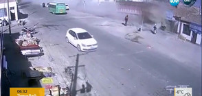 Камион се заби в къщи в Северозападен Китай (ВИДЕО)
