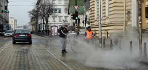 Общината бори замърсяването на въздуха в София с миене на улици