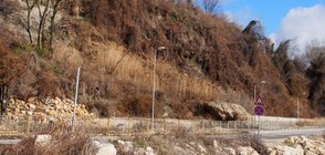 Опасност от свлачище във Варна (ВИДЕО+СНИМКИ)