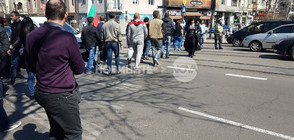 ЗЕМЕДЕЛЦИ НА ПРОТЕСТ: Блокираха центъра на София (ВИДЕО+СНИМКИ)