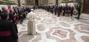 Румен Радев бе поканен първи от всички европейски лидери да поздрави папата (ВИДЕО)