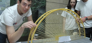 Правят мостове от спагети на състезание в София (ВИДЕО+СНИМКИ)