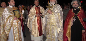 Православни, католици и арменци посрещнаха заедно Възкресение в Русе (ВИДЕО)