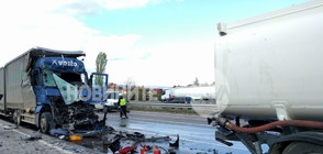 Цистерна и тир се удариха на Околовръстното шосе на София (ВИДЕО+СНИМКИ)