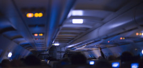 Евакуираха пътници в самолет заради подозрителен разговор