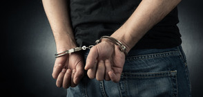 Арестуваха двама мъже заради детско порно