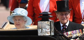 Елизабет II и съпругът й почетоха жертвите на пожара в Лондон с минута мълчание