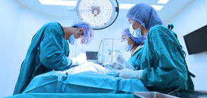 Лекари от ВМА извадиха 50-сантиметров тумор от бедрото на мъж