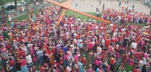 Стотици се правят на Фрида Кало за нов рекорд (ВИДЕО)