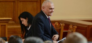 Валентин Радев за поисканата му оставка: Изненадан съм (ВИДЕО)