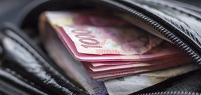 Полицаи върнаха забравена с 6000 евро чанта на собствениците й