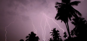 Мълнии убиха 21 души в Индия